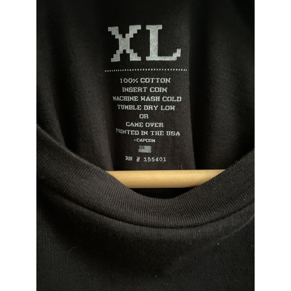 Capcom T Shirt Mens Size XL Black Crew Neck Short Sleeve - Picture 4 of 4